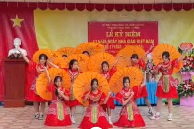 TRƯỜNG THCS NINH CƯỜNG LONG TRỌNG TỔ CHỨC LỄ KỶ NIỆM NGÀY NHÀ GIÁO VIỆT NAM 20/11