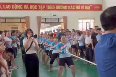 Đội kéo co nữ trường THCS Ninh Cường tham gia Tuần lễ Văn hóa – Thể thao